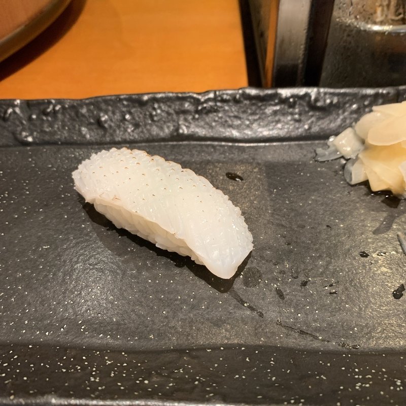 赤イカ(TAIZUSHI （タイズシ 【旧店名】すしの利行）)