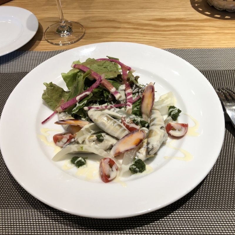 稚鮎のマリネ(サンセリテ)