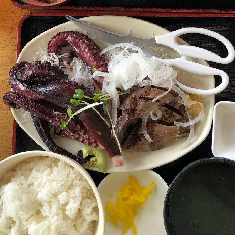 刺身の2点盛り定食(ゆうき食堂)