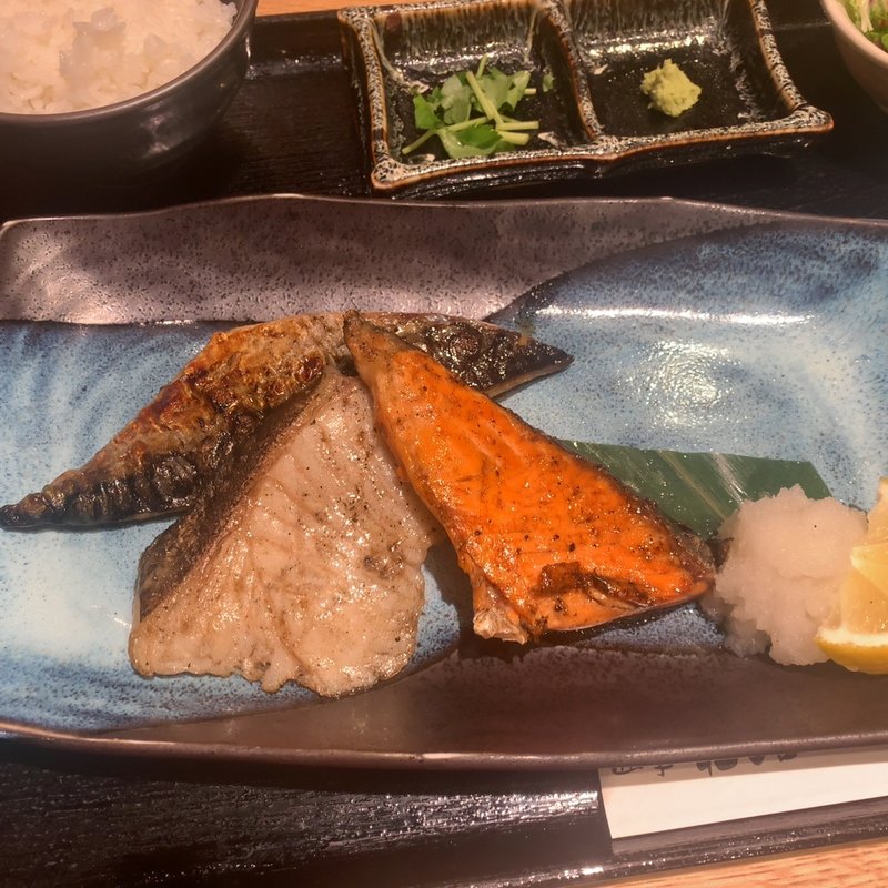 焼魚定食(寿司と炉端焼 四季花まる 北口店)