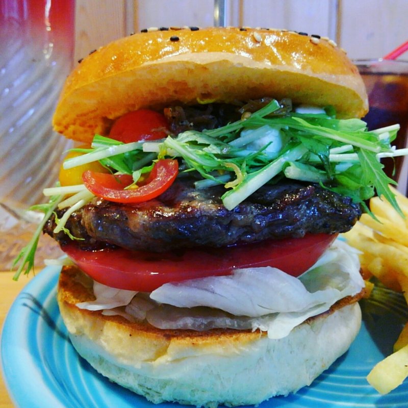 HIGASHIKATA バーガー(The Burgerlion-バーガリオン)