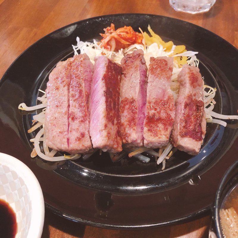 リブロースステーキ(鉄板会席わいど)