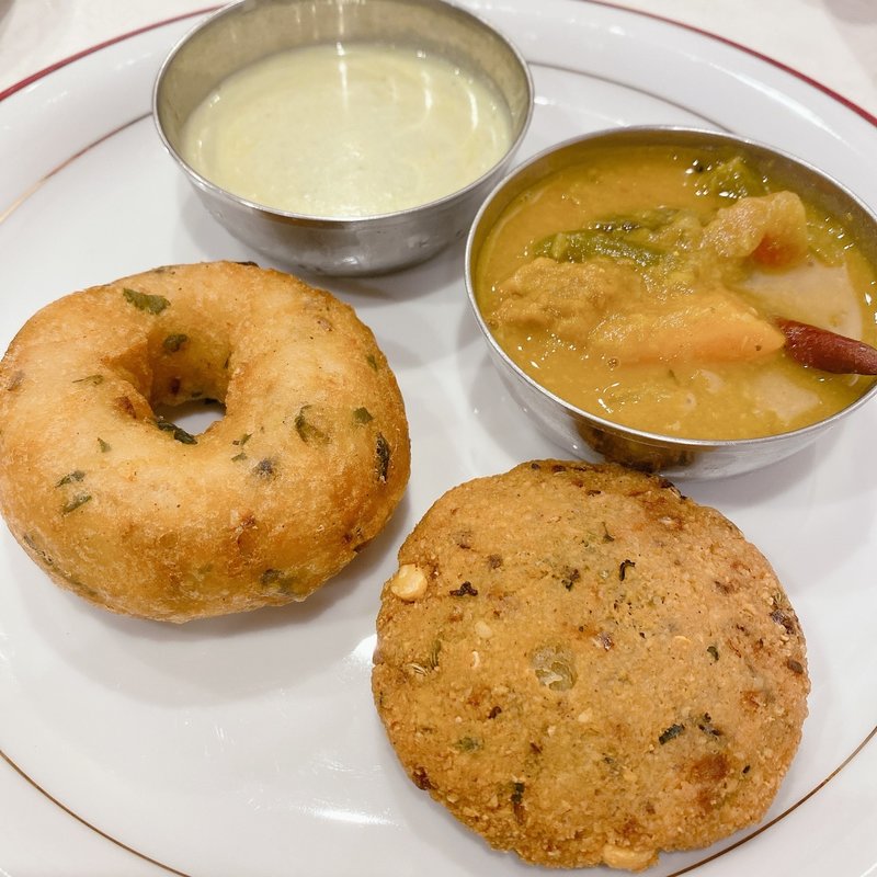 ウラド豆粉の南インド風揚げドーナツ(サウスパーク ケララの味)