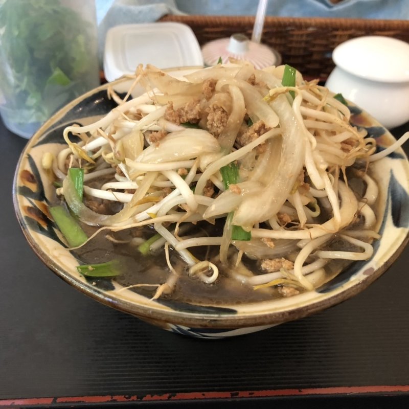 黒ゴマもやしそば(そば処　たから家)