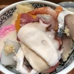 ランチ海鮮丼