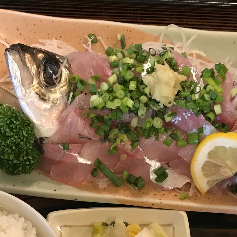 あじ姿造り定食(くいのみ屋とき)