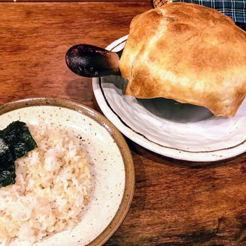 ミートパイ包みスープカレー (らっきょ＆Star)