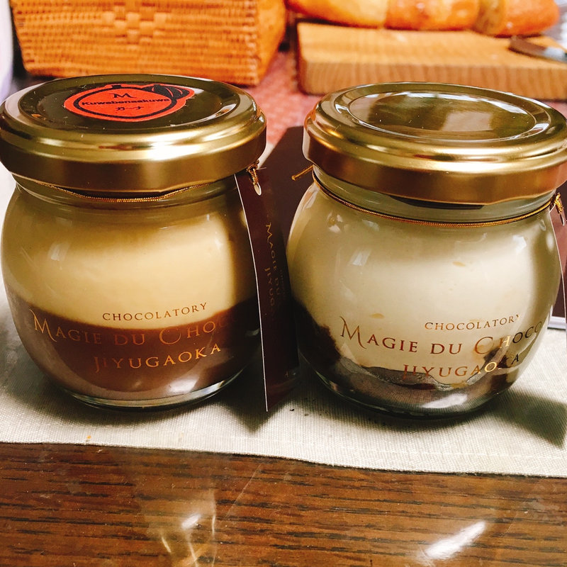 ホワイトチョコティラミス(マジドゥショコラ （MAGIE DU CHOCOLAT）)