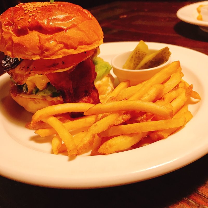 ベーコンエッグチーズバーガー(Island Burgers 高田馬場店)