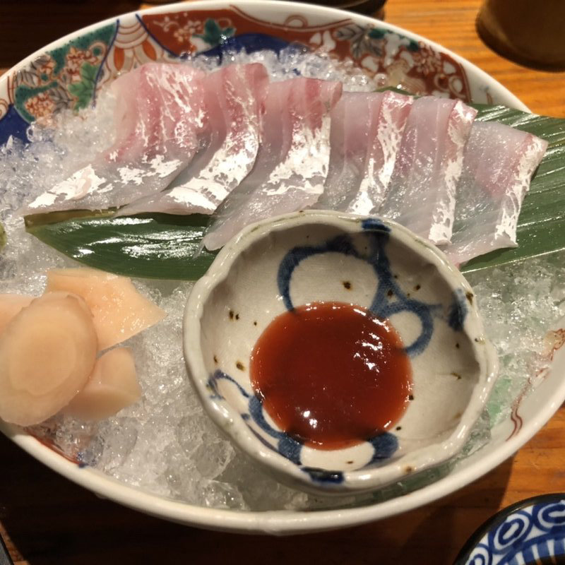 スズキの刺身(酒処五郎 )