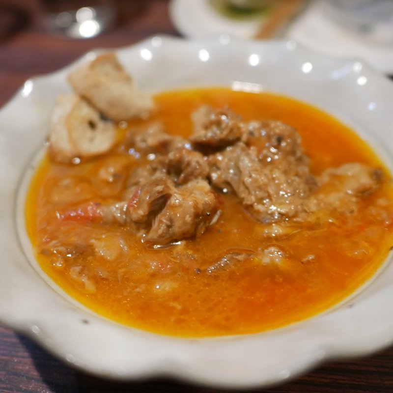 牛すじの白ワイン煮込み(ワインと燗酒 Ombra)