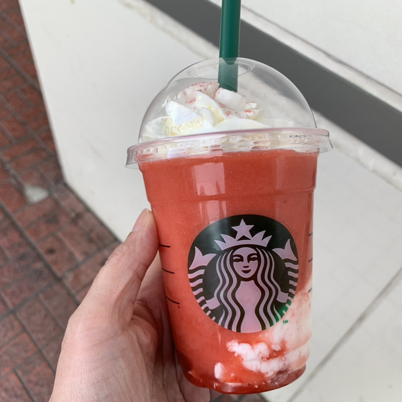 ストロベリーベリーマッチフラペチーノ(スターバックス)