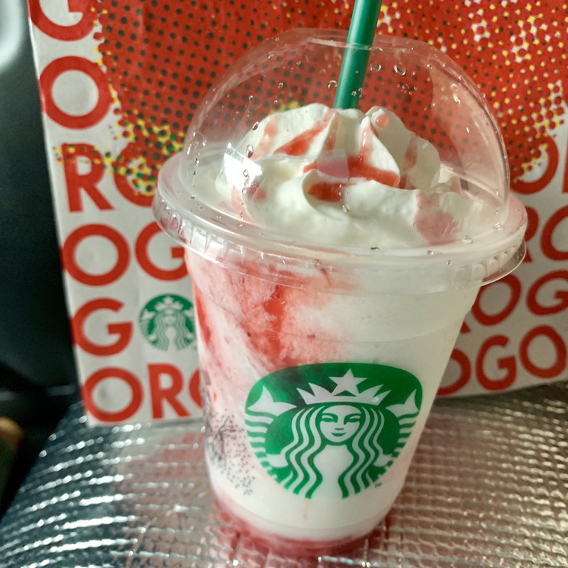 ミルク イチゴ フラペチーノ(スターバックス)
