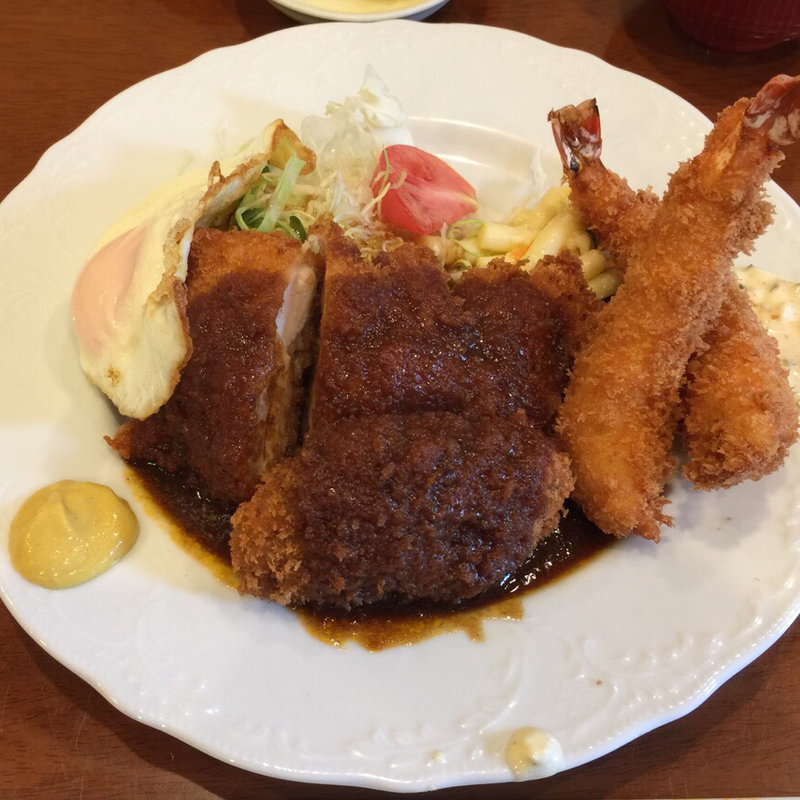 チキンカツとエビフライ(コーヒー＆キッチン マエダ)