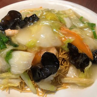 揚げそば(中華料理 金明飯店)