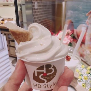 杏仁ソフトクリーム(HB Style KIYOKEN)