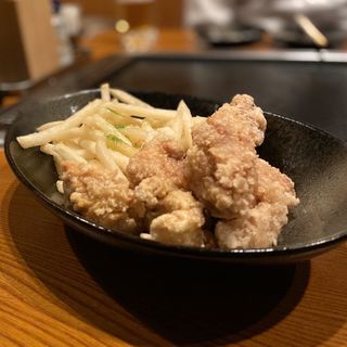 揚げ物盛り合わせ(から揚げ、ポテトフライ)(粉もん・鉄板焼 てんてん)