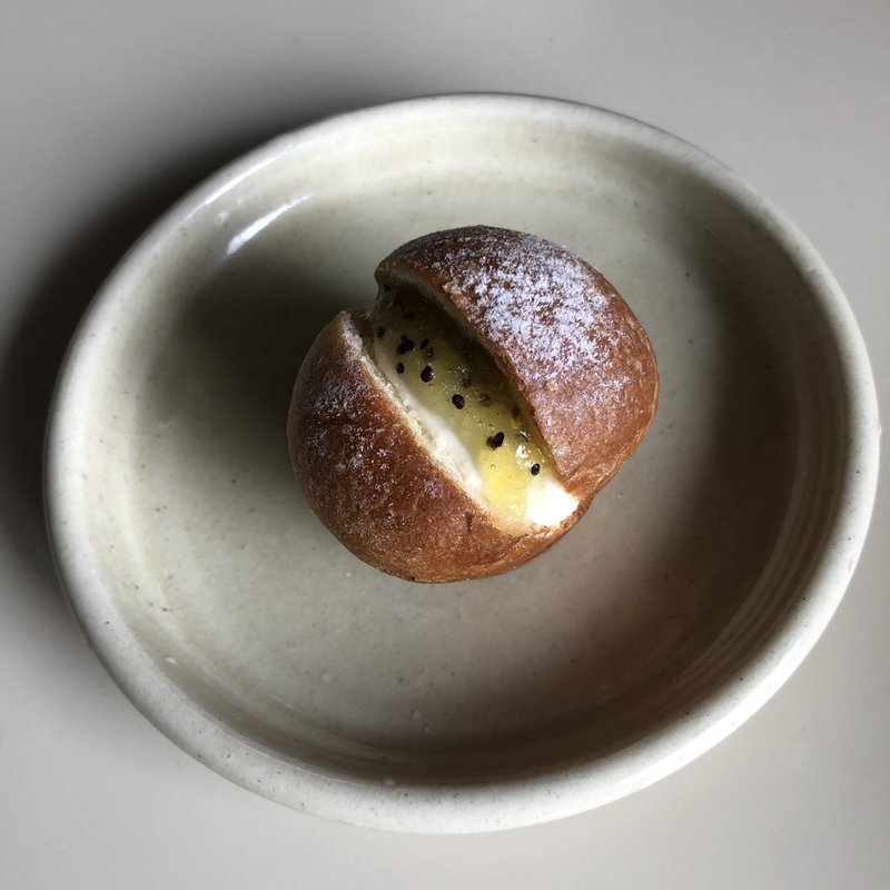 季節のジャムとクリームチーズ(コトリベーカリー)