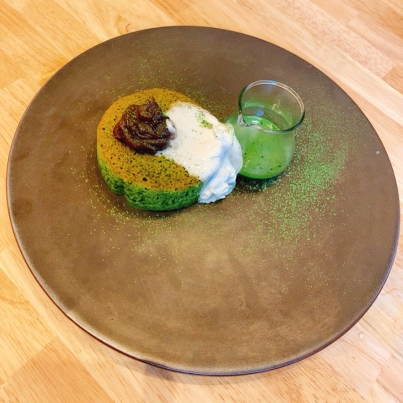 コメパンケーキ　もっちり抹茶(KOMEDA is □)