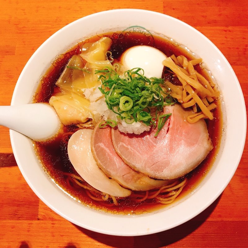 特製ワンタン麺 しょうゆ(麺屋 六感堂)