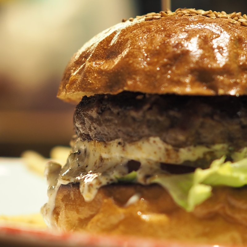 ハンバーガー(Nick & Renée)