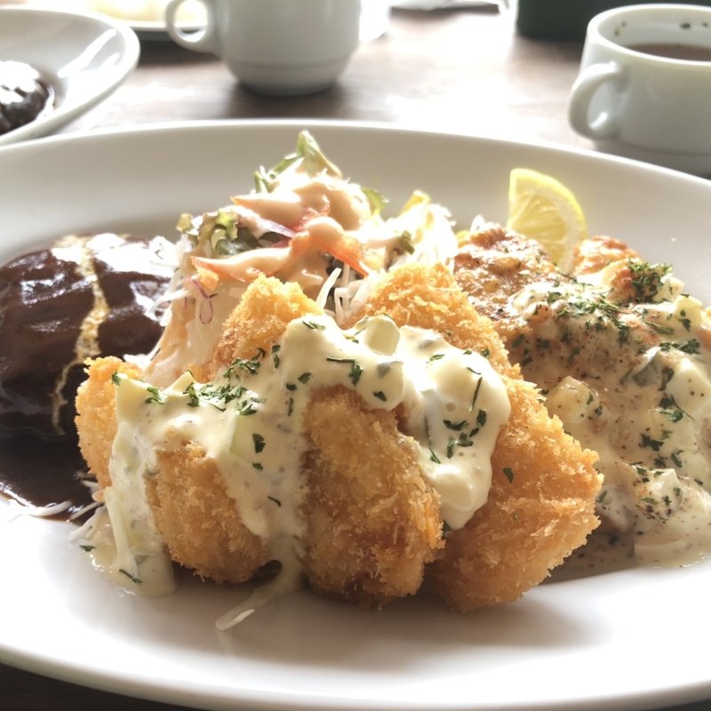 Bランチ（チキン南蛮とハンバーグ）(洋食 さかぐち)