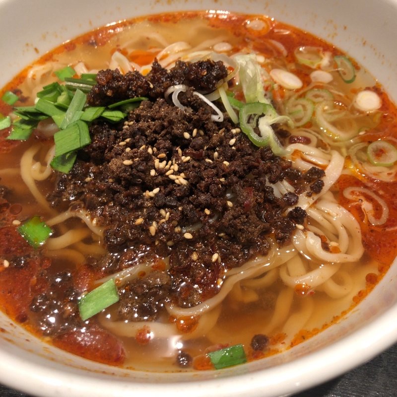 紅麻辣坦々麺(ちょもらんま酒場 ヤエチカ店)