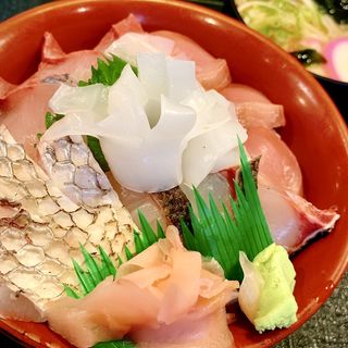 海鮮丼セット(鮨居酒屋　石松 （スシイザカヤイシマツ）)