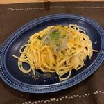 生シラスとサルディニア産カラスミのレモン風味のスパゲッティ・ペペロンチーノ