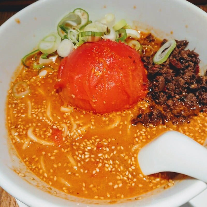 赤玉トマト担々麺(黒椿屋 赤坂店)
