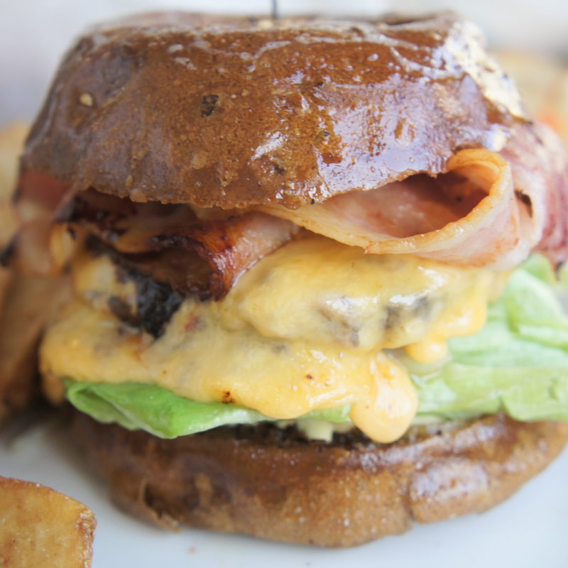 ベーコンチーズバーガー(BARIETA)