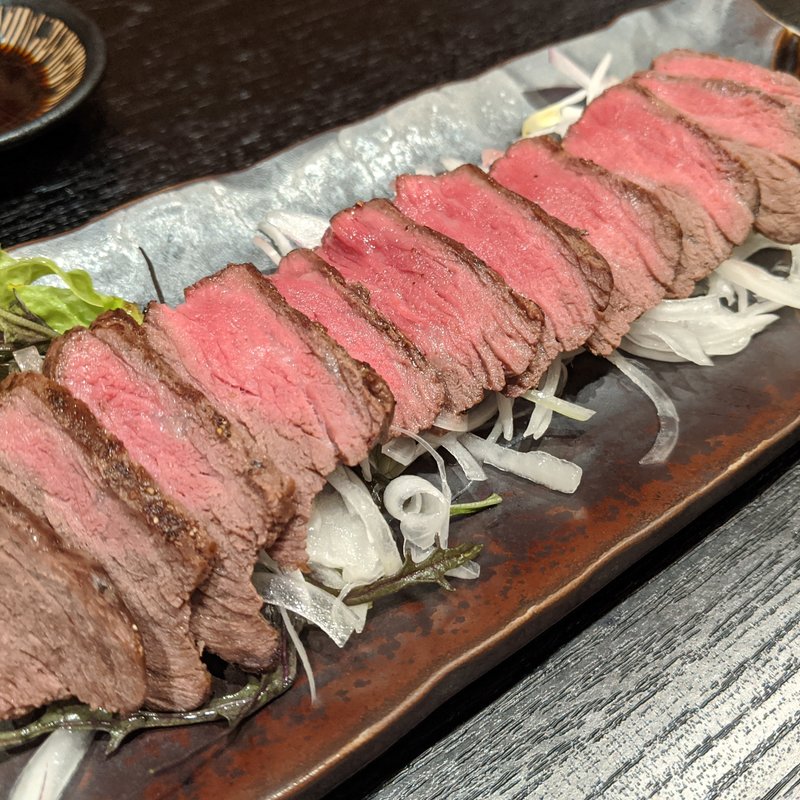 黒毛和牛のたたき(満月いぶき)