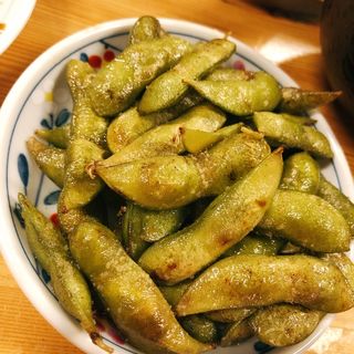 枝豆（ニンニクオイル焼き）(大衆酒場BEETLE田町店)