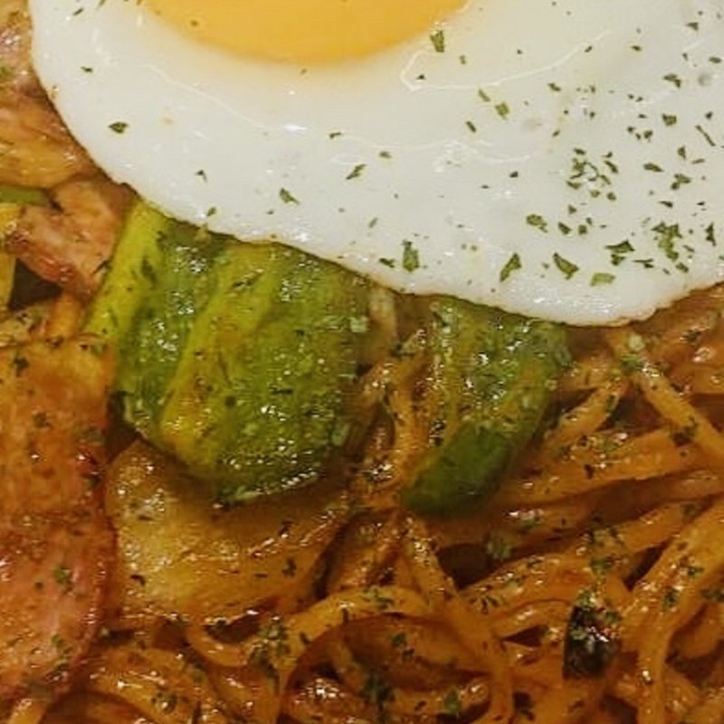 ナポリタン(広島鉄板焼き こしんじ)