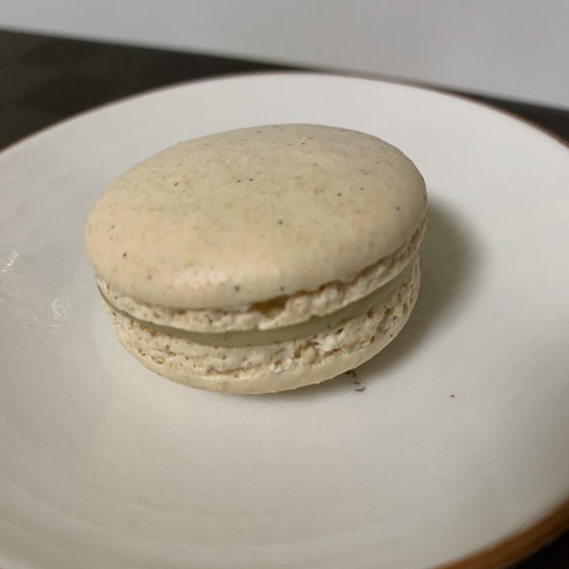 バニラ(マカロン)(パティシエ エス コヤマ)