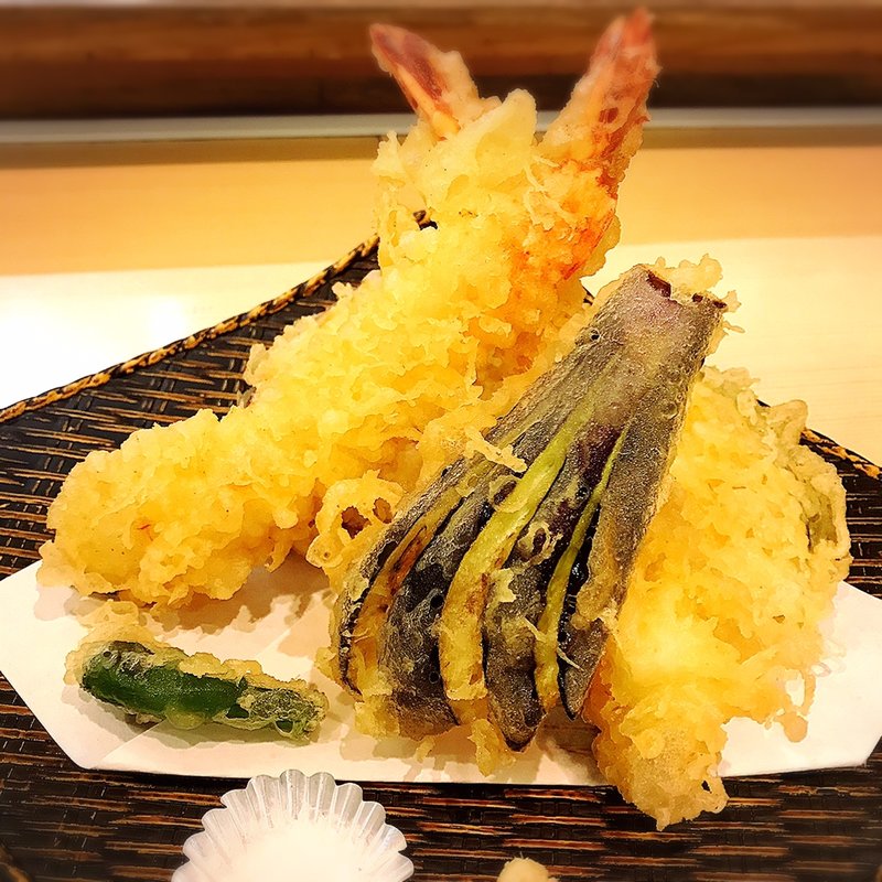 天ぷらの盛り合わせ(いろは寿司 本店)
