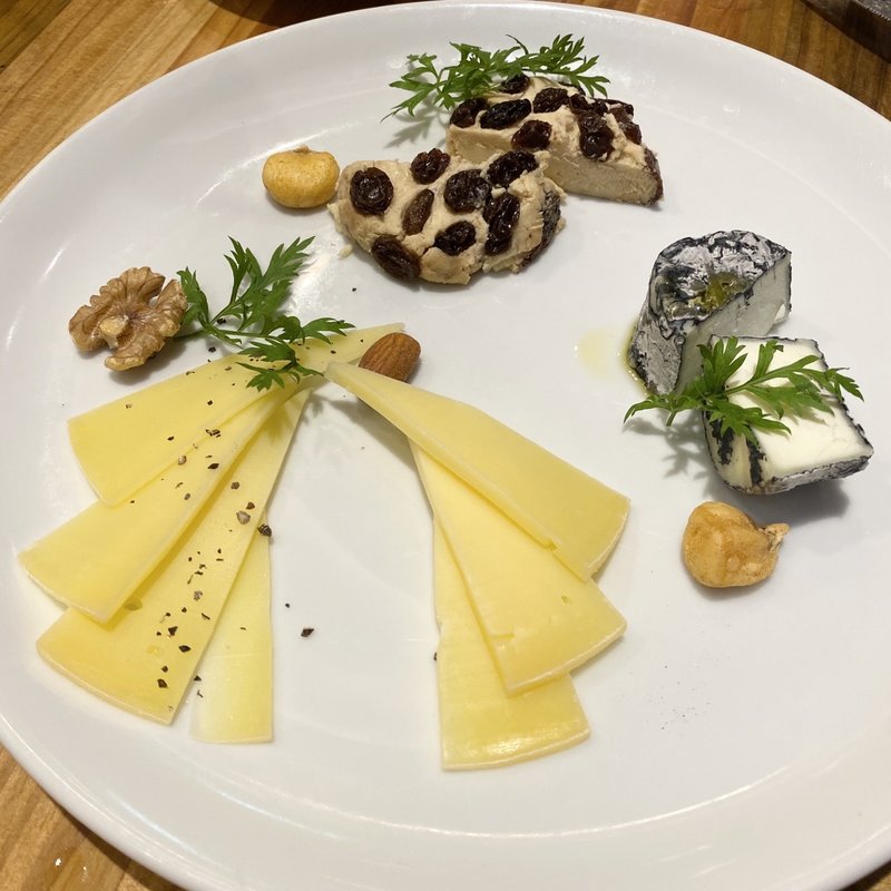チーズ盛り合わせ(VINOSITY maxime 日本橋)