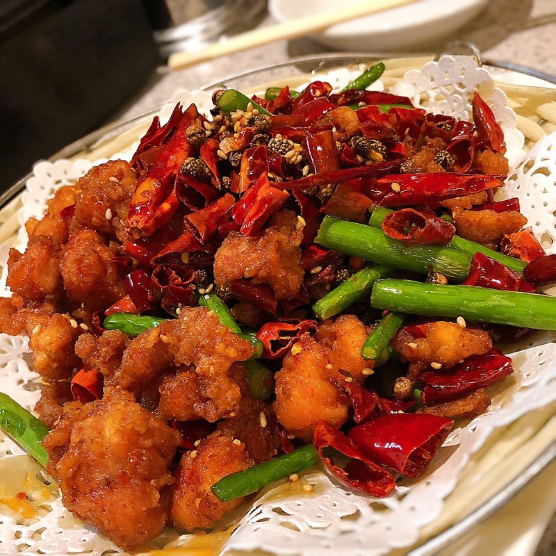 揚げ鶏肉のピリ辛炒め(故郷味 上野店 （フルサトアジ）)