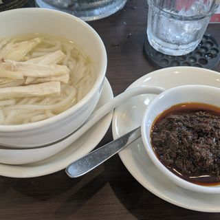 雲南ローカルの米線　ドクダミ醤添え(中国旬菜 茶馬燕)