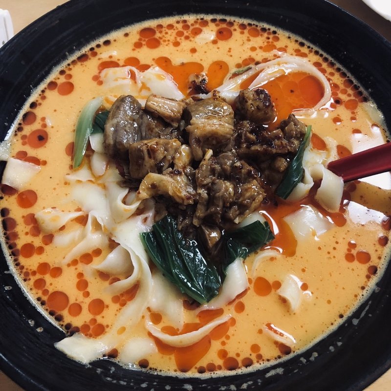 マーラー牛肉刀削麺(刀削麺 雲隆)