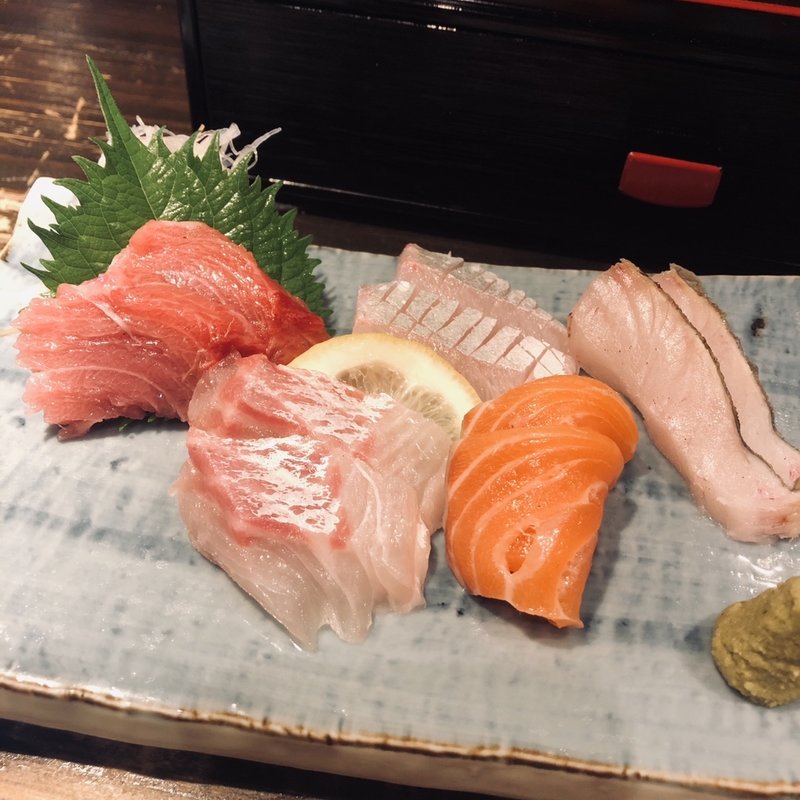刺身五種盛り(立ち呑み あたりや食堂 なんば店)