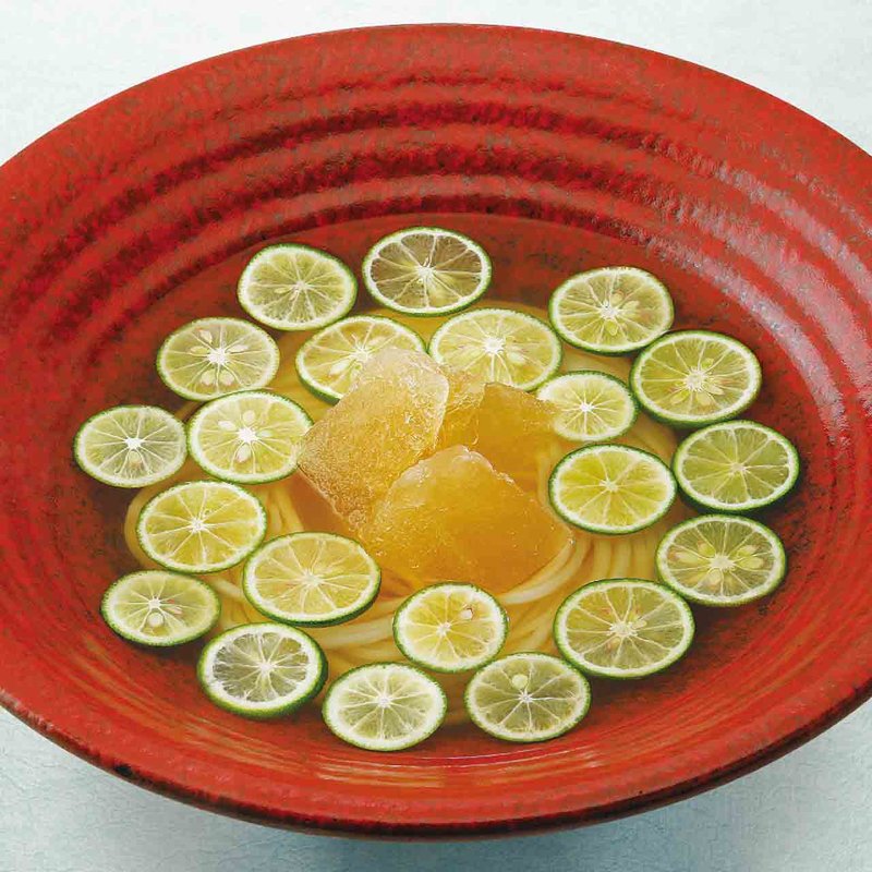 すだちのおうどん(あげたち 匠の細麺 つるとんたん（大国町）)