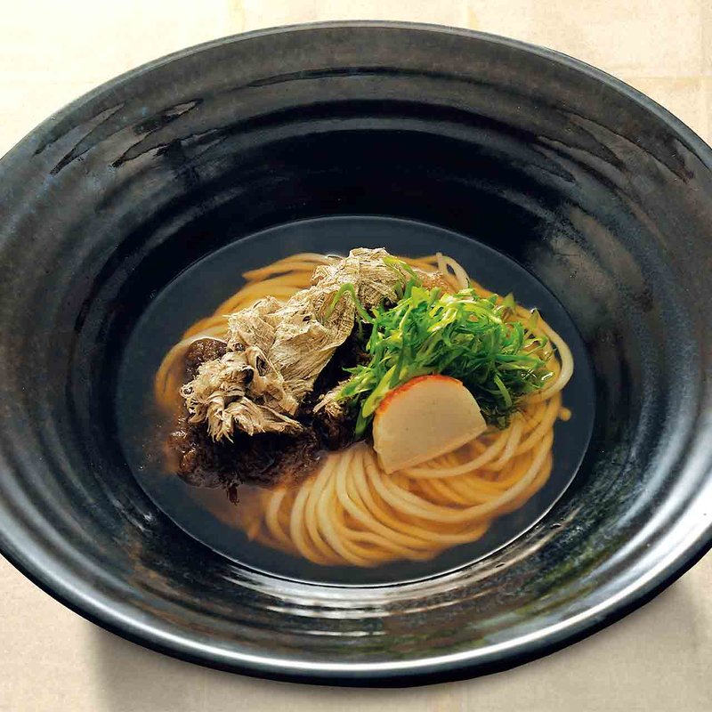 とろろ昆布のおうどん(あげたち 匠の細麺 つるとんたん（大国町）)