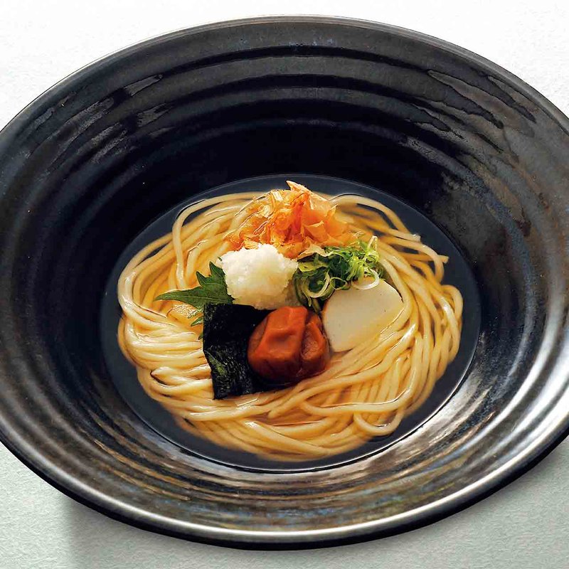 紀州南高梅のおうどん(あげたち 匠の細麺 つるとんたん（大国町）)