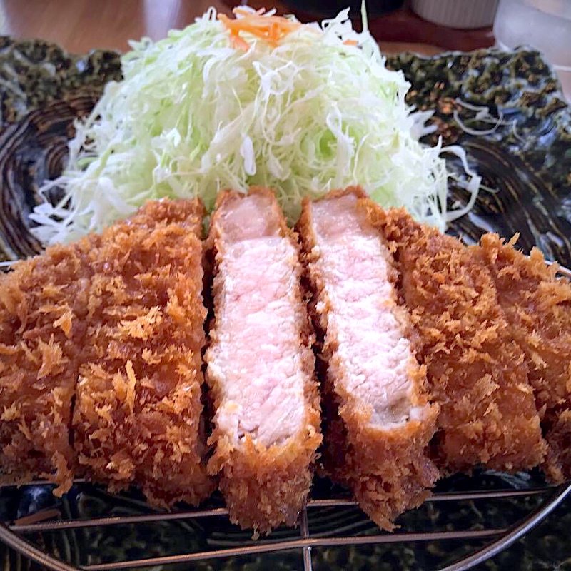 厚切りロースかつ定食(庄内 )