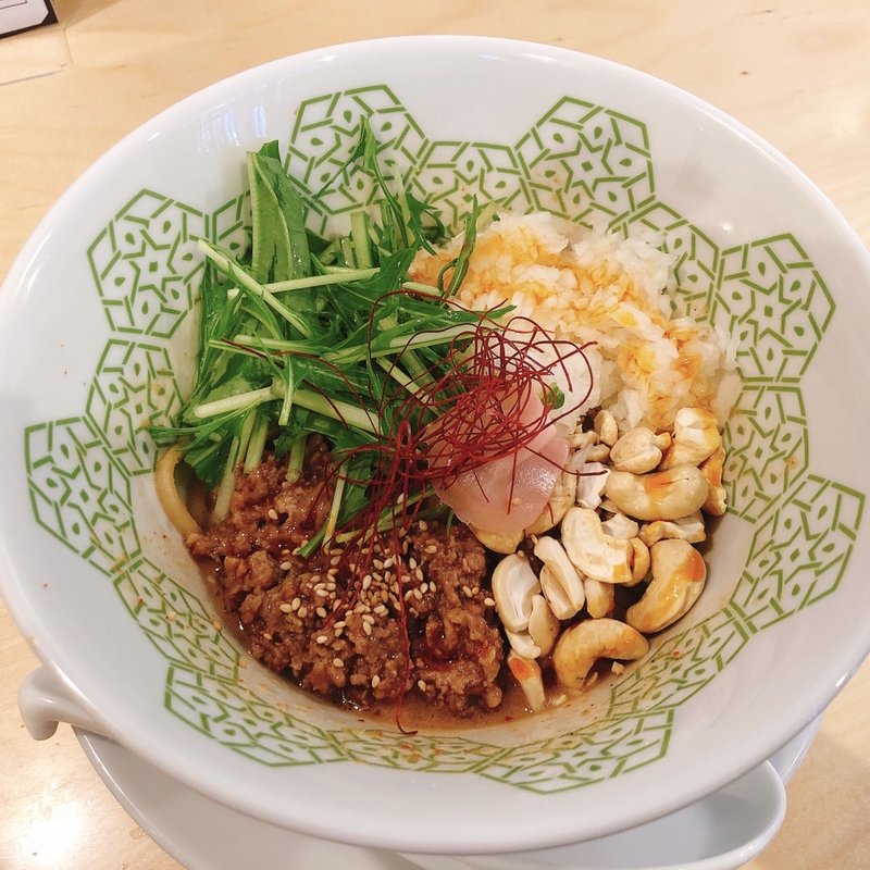 汁無しスパイス担々麺(麺や椒)