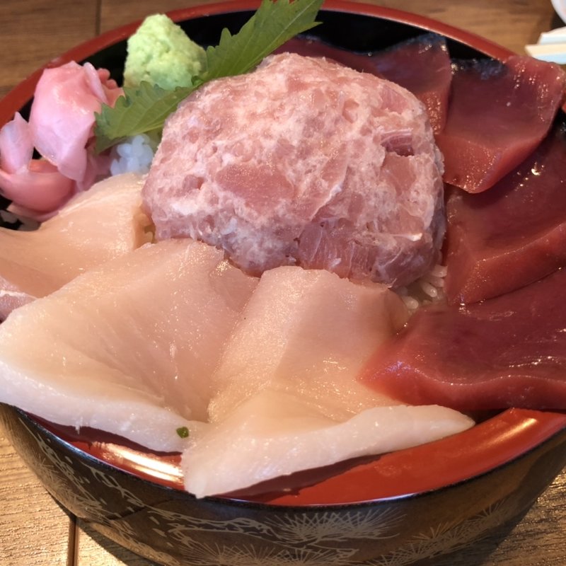 マグロ丼(天海のろばた （てんかいのろばた）)