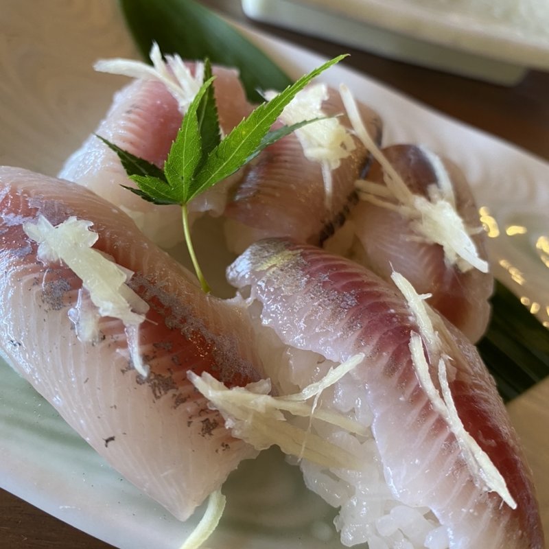 鮎寿司(落合簗 （おちあいやな）)