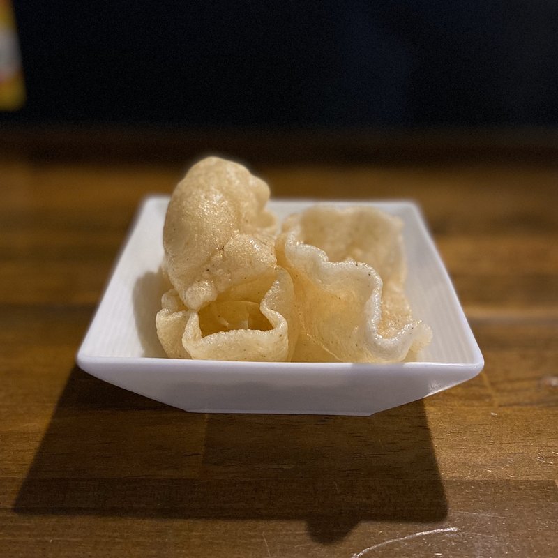 お通し(海老せん)(銀のドラゴン)