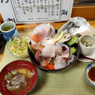 海鮮丼(磯料理 光力 )